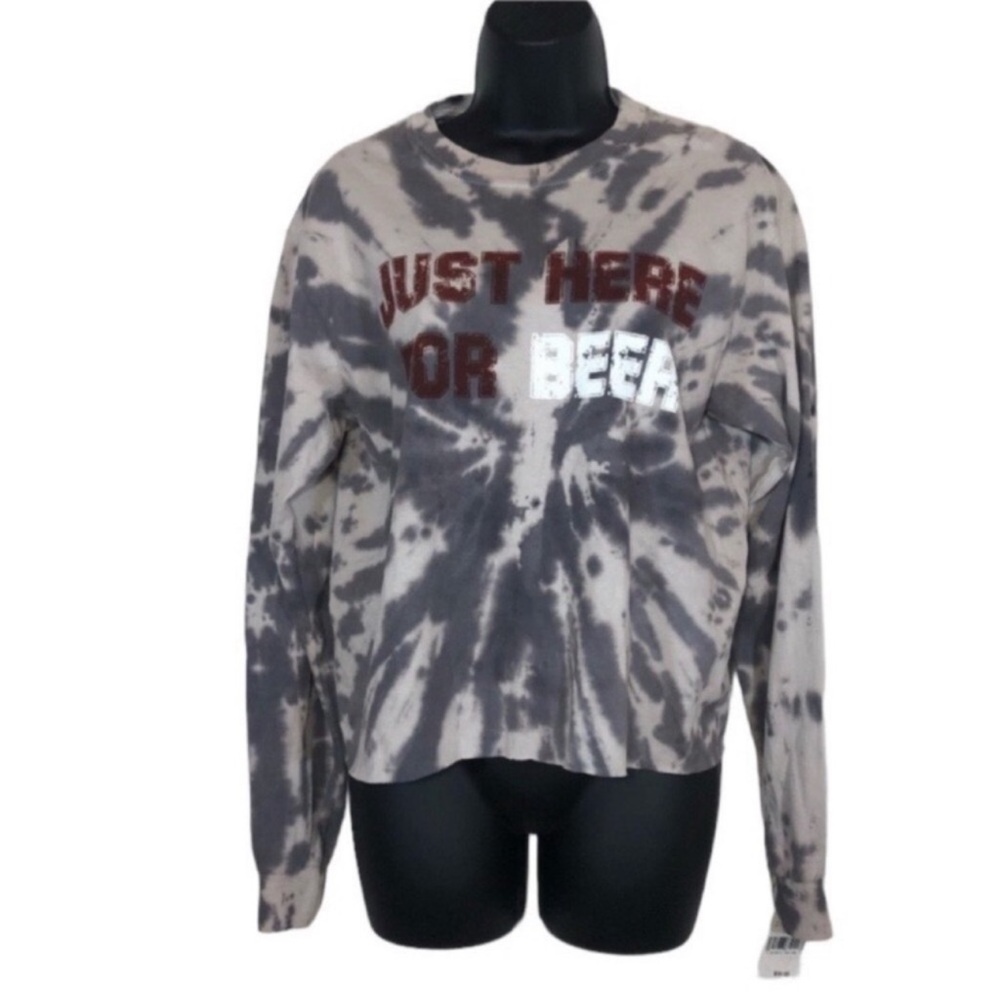 Crop top “JUST HERE FOR BEER” Long Sleeve Tie Dye T-shirt Medium New with Tags